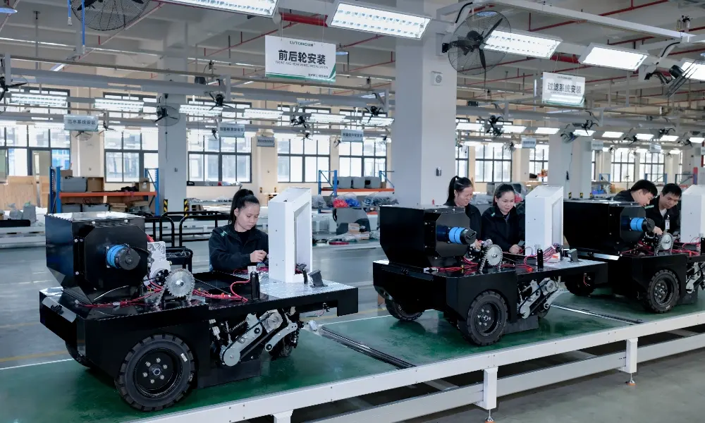 LVTONG home - Leading Floor Cleaning Equipment Manufacturer in China | Scrubbers & Sweepers 15 Body structure
